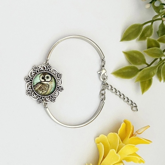 OWL Charm Bracelet NEW - Picture 2 of 8